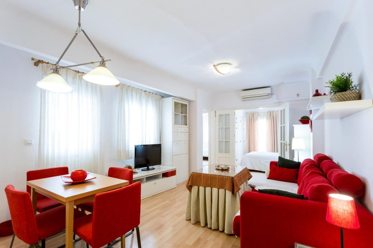 Cs Para Familias Junto A Plaza De San Marcos เซบีญา ภายนอก รูปภาพ